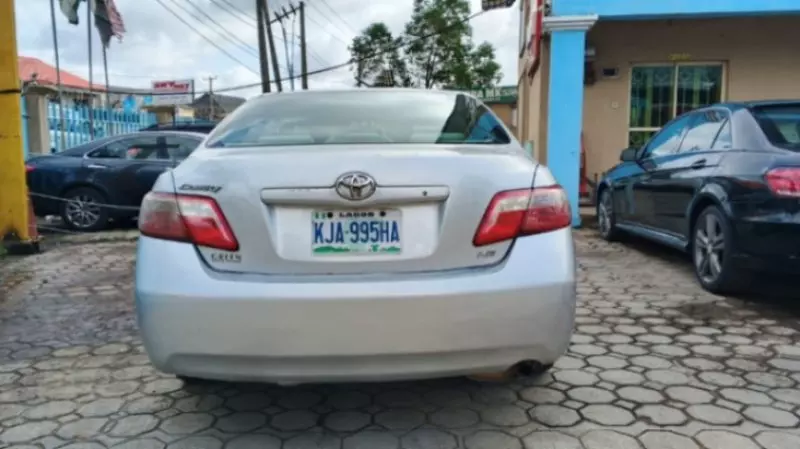 Toyota Camry   - 2007