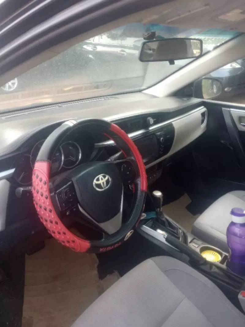 Toyota Corolla   - 2015