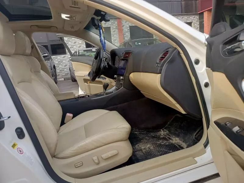 Lexus IS 250   - 2008