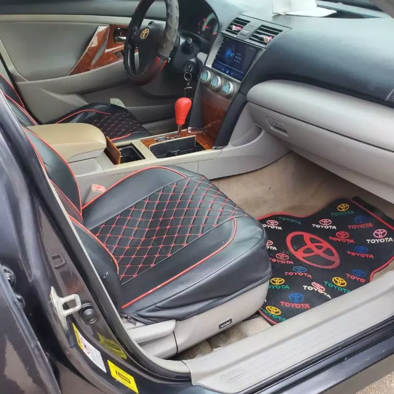 Toyota Camry   - 2009