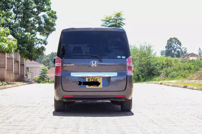 Honda Stepwgn Spada   - 2014