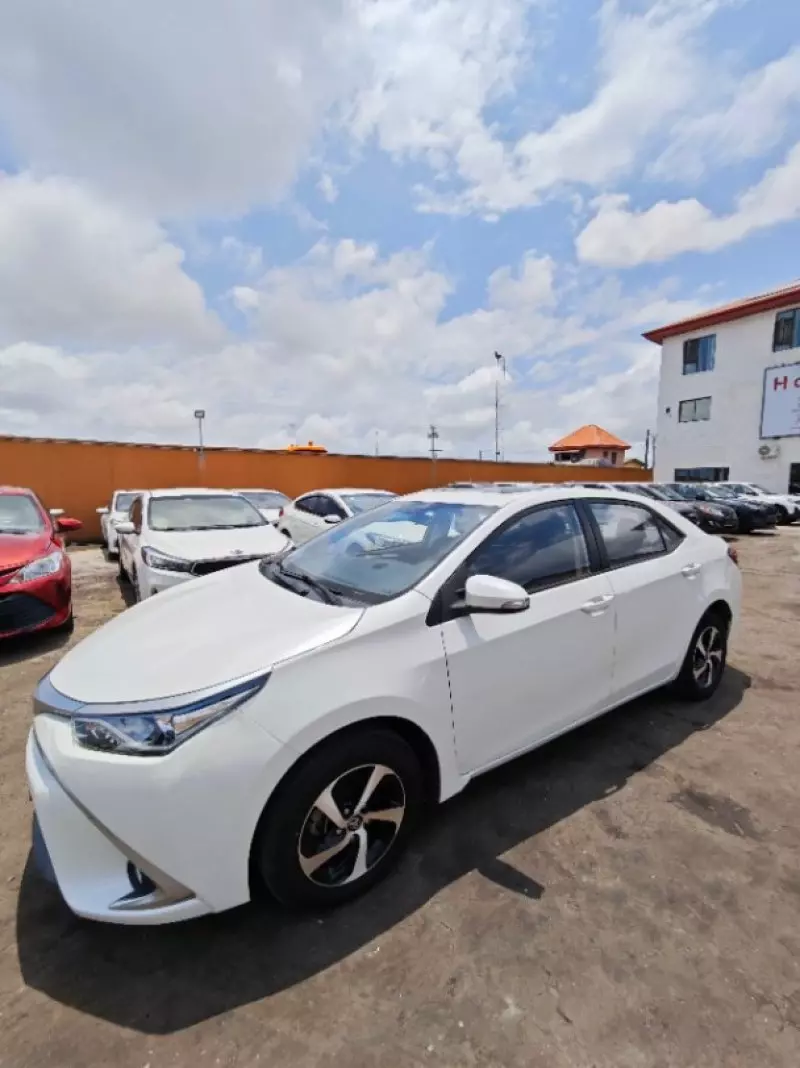 Toyota Corolla   - 2018