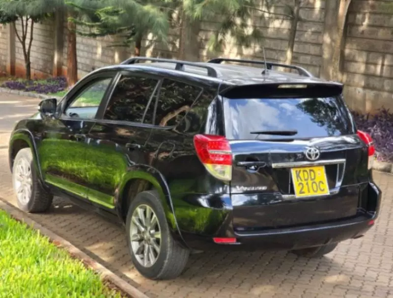 Toyota Vanguard    - 2014