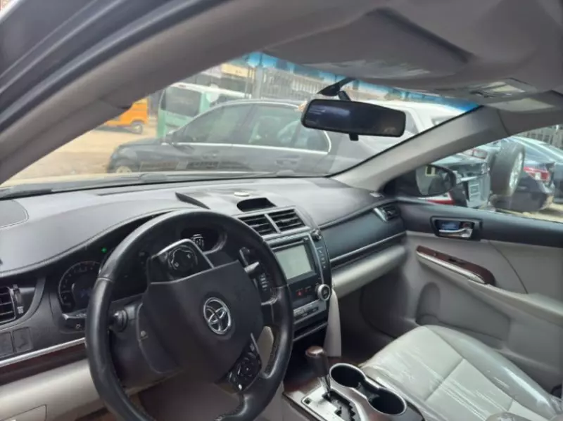 Toyota Camry   - 2012