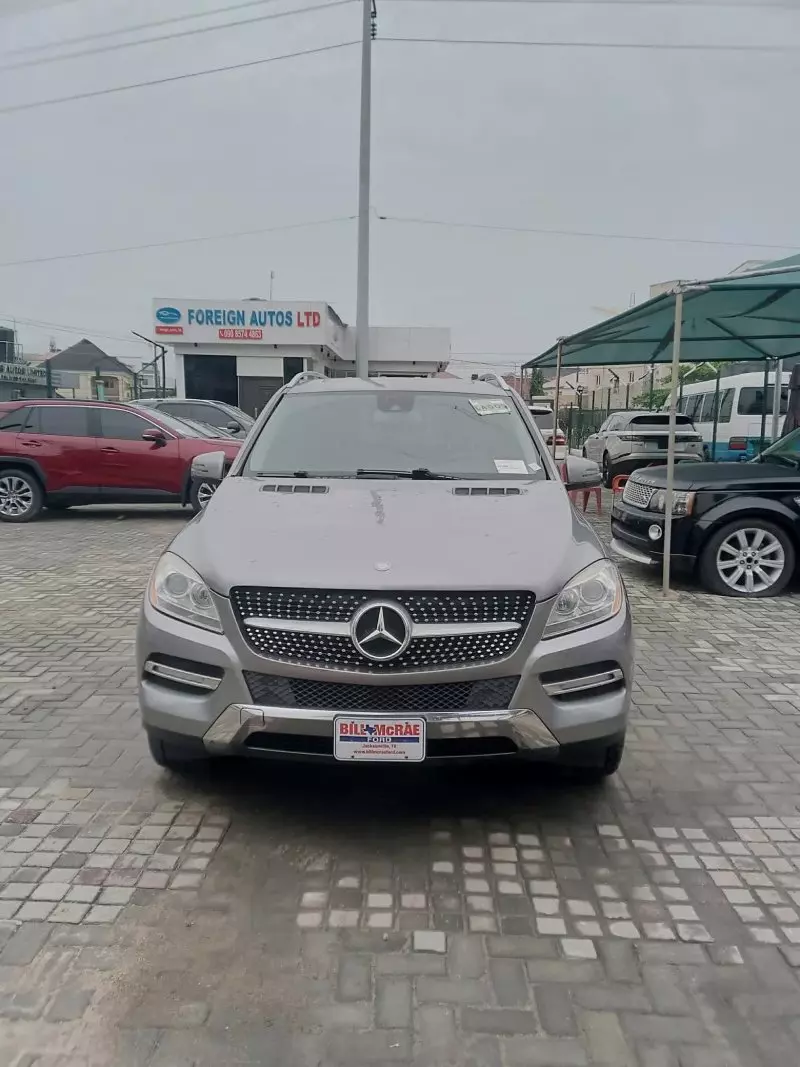 Mercedes-Benz ML 350   - 2012