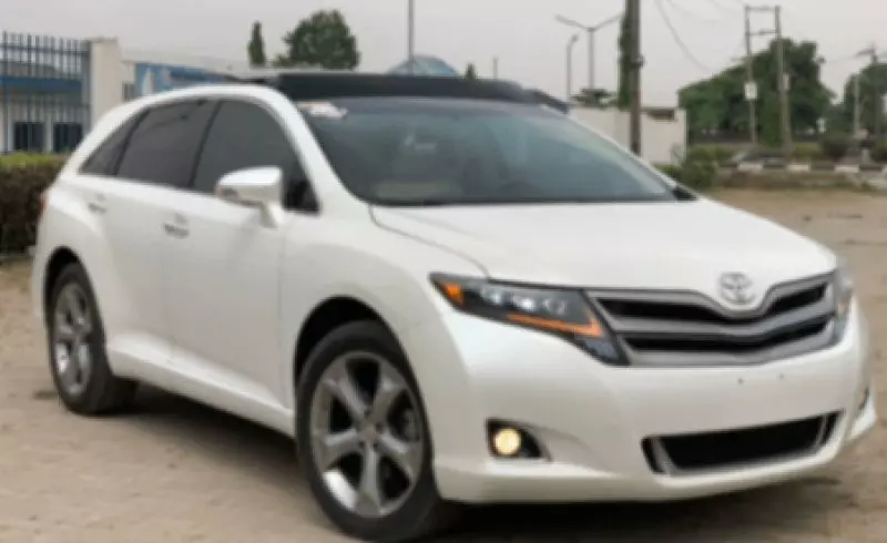 Toyota Venza   - 2014