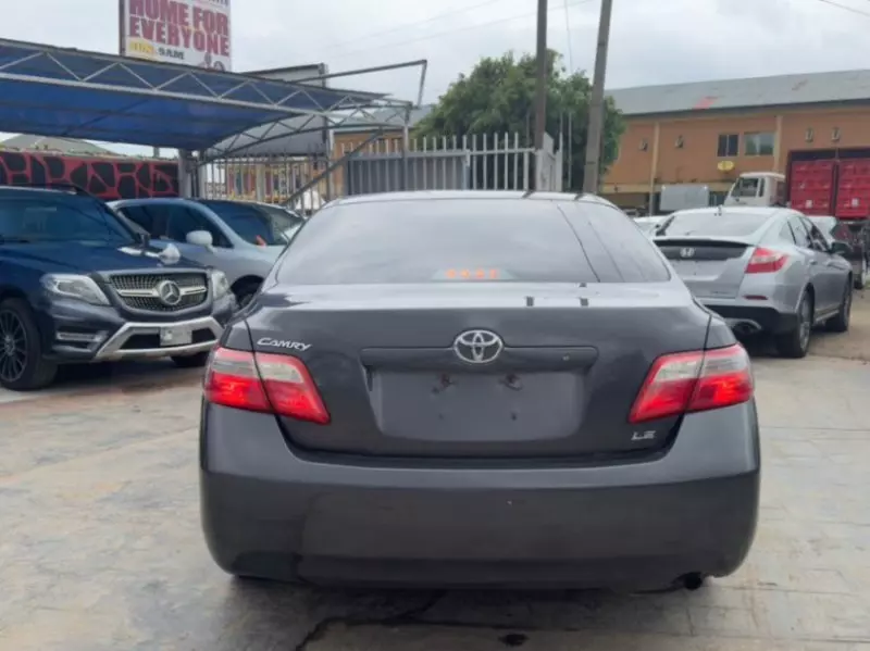 Toyota Camry   - 2008