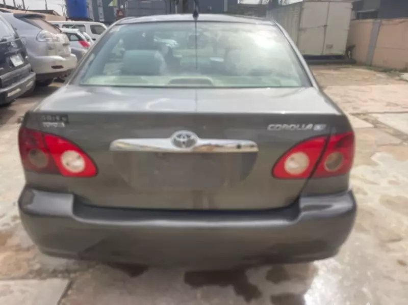 Toyota Corolla   - 2007