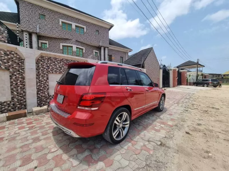 Mercedes-Benz GLK 350   - 2014