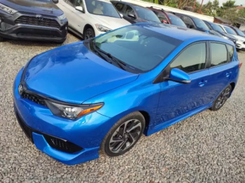 Toyota Corolla iM   - 2017