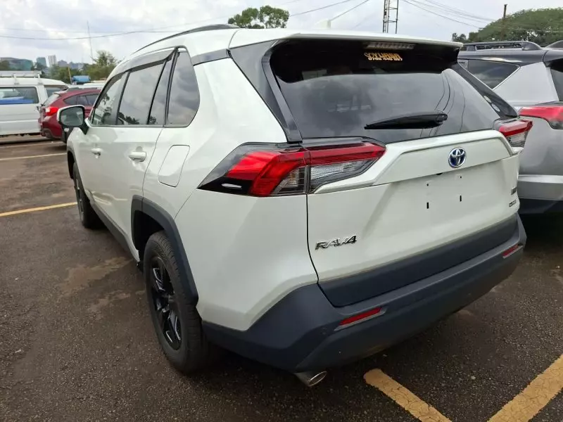 Toyota Rav 4 Hybrid   - 2021