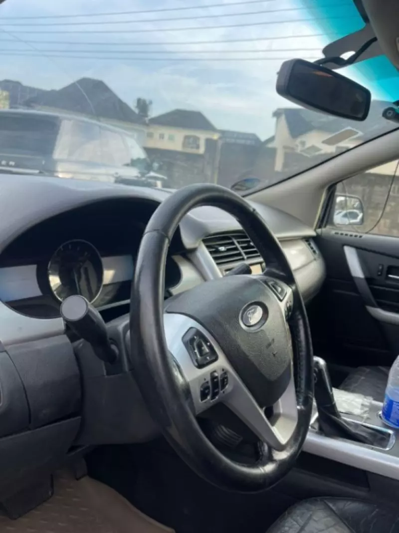 Ford Edge   - 2013