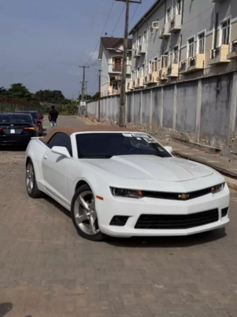 Chevrolet Camaro   - 2015