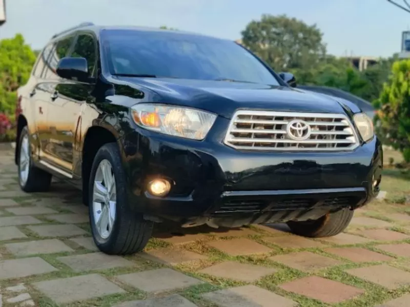Toyota Highlander   - 2009