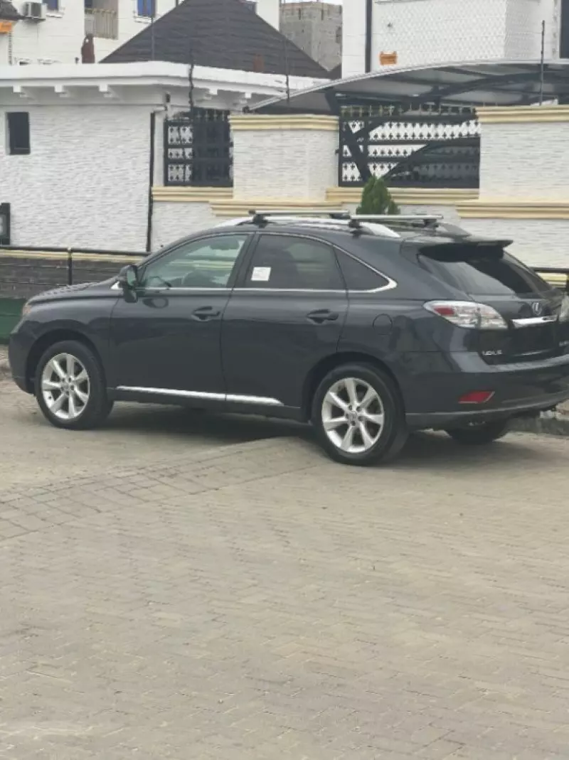 Lexus RX 350   - 2010