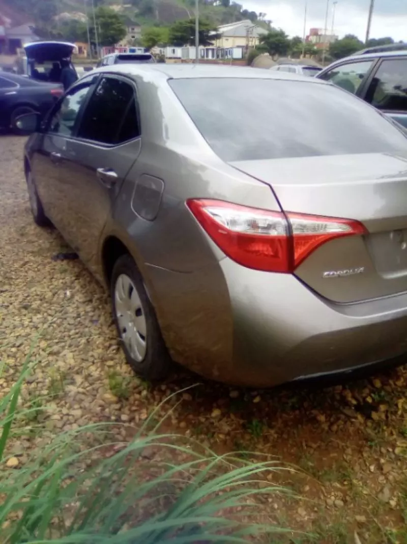 Toyota corolla   - 2015