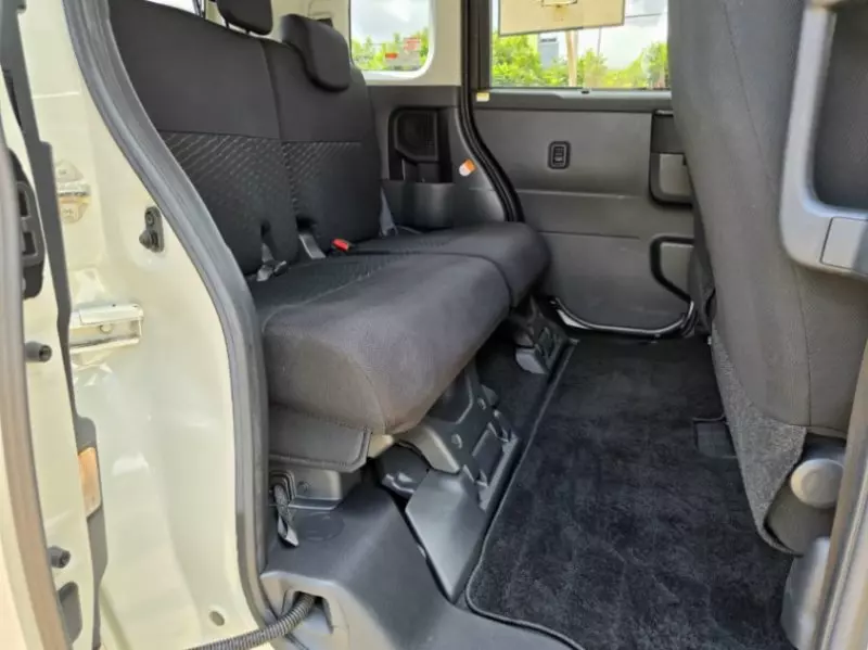 Toyota Roomy   - 2018