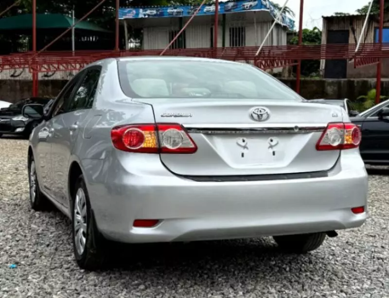 Toyota Corolla   - 2013