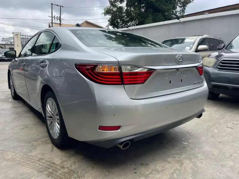 Lexus ES 350   - 2013