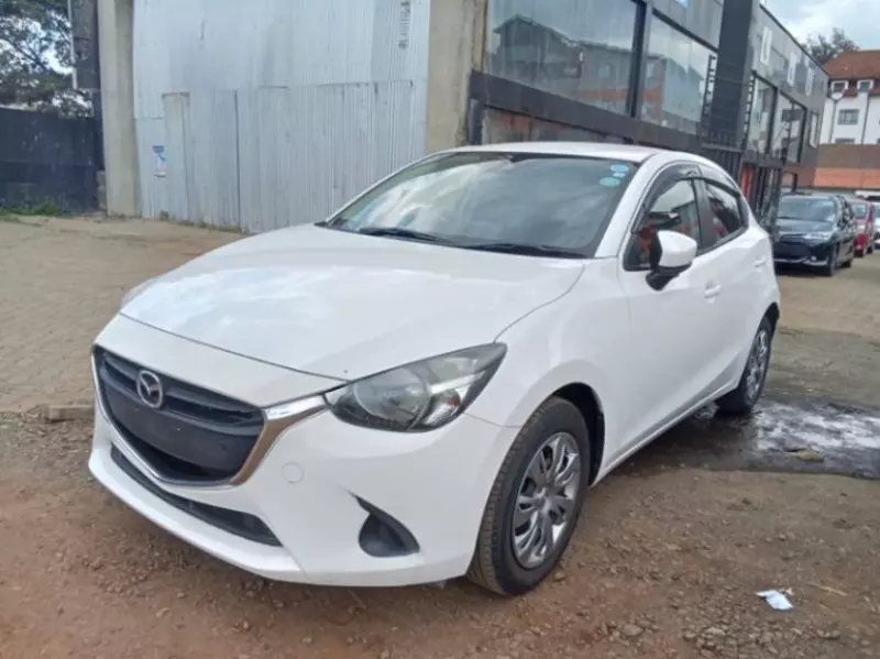 Mazda Demio   - 2018
