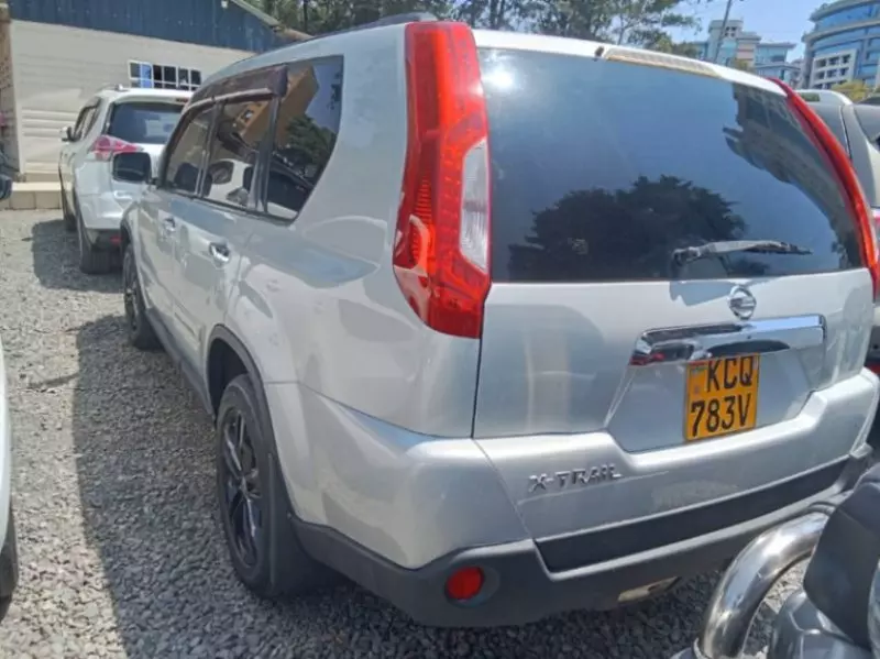 Nissan X-Trail   - 2011