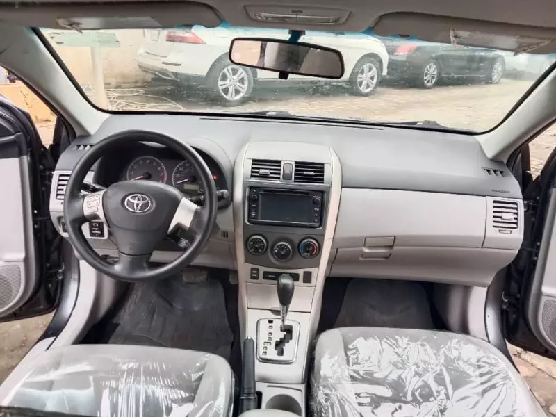 Toyota corolla   - 2013