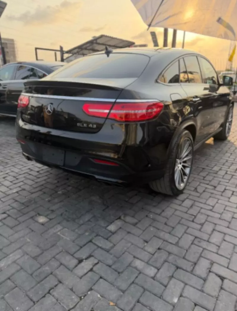 Mercedes-Benz GLE-Class