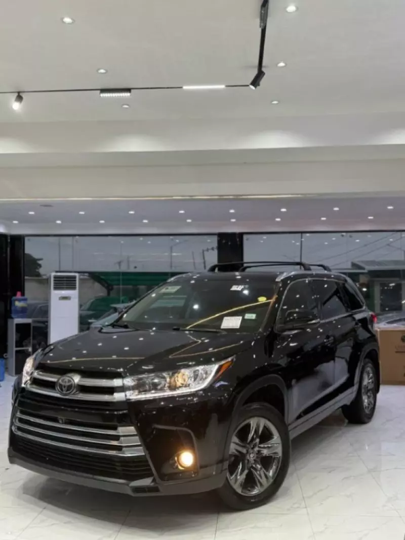 Toyota Highlander   - 2019