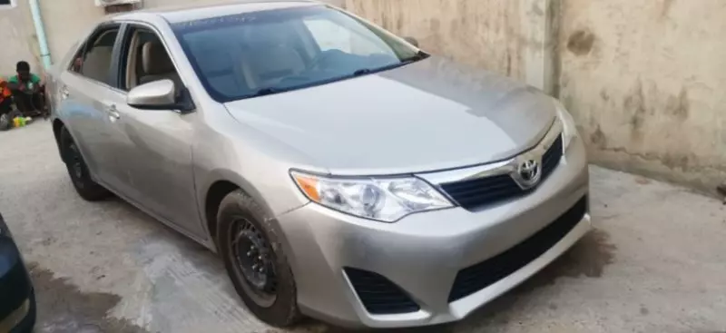 Toyota Camry   - 2013