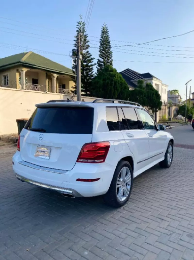 Mercedes-Benz GLK 350   - 2013