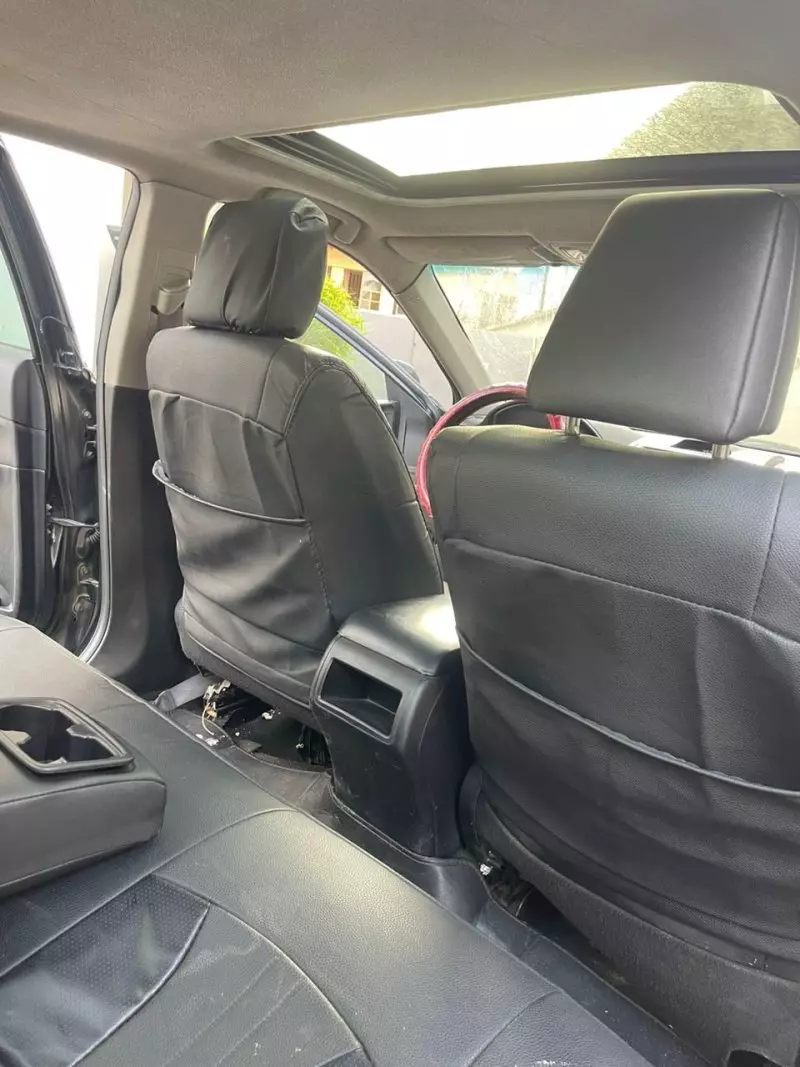 Toyota Camry   - 2012
