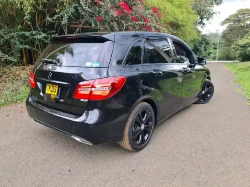 Mercedes-Benz B 180 - 2018