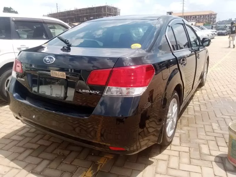 Subaru Legacy   - 2012