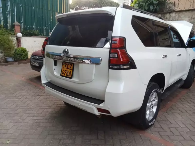 Toyota Landcruiser Prado   - 2014