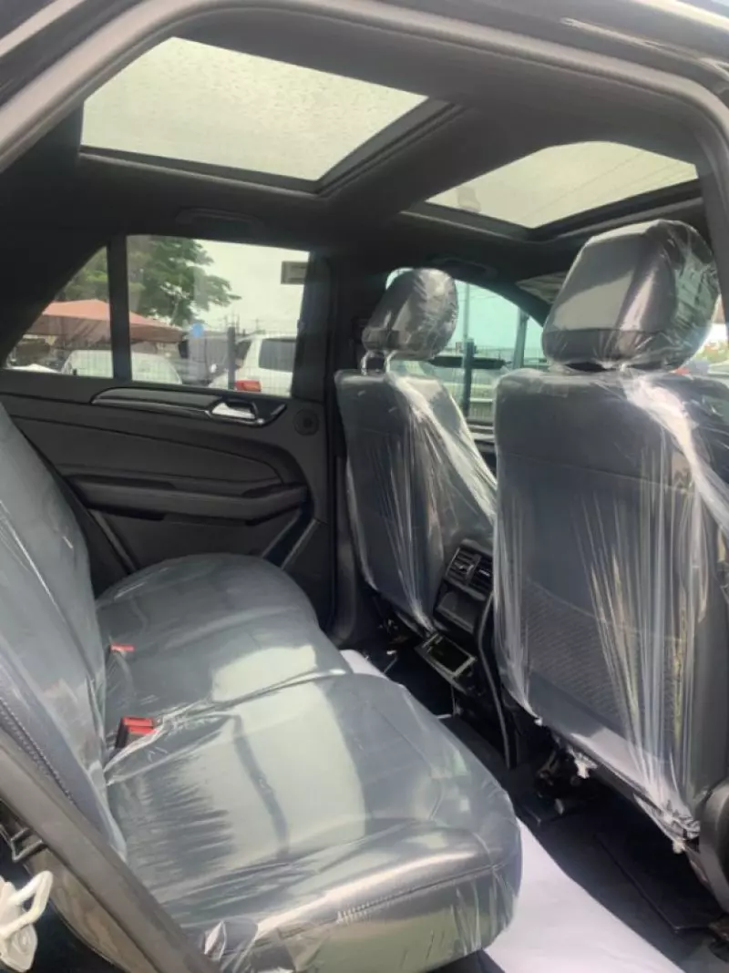 Mercedes-Benz GLE-Class   - 2017