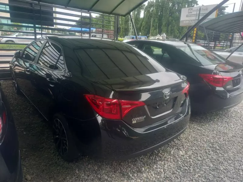 Toyota Corolla   - 2019