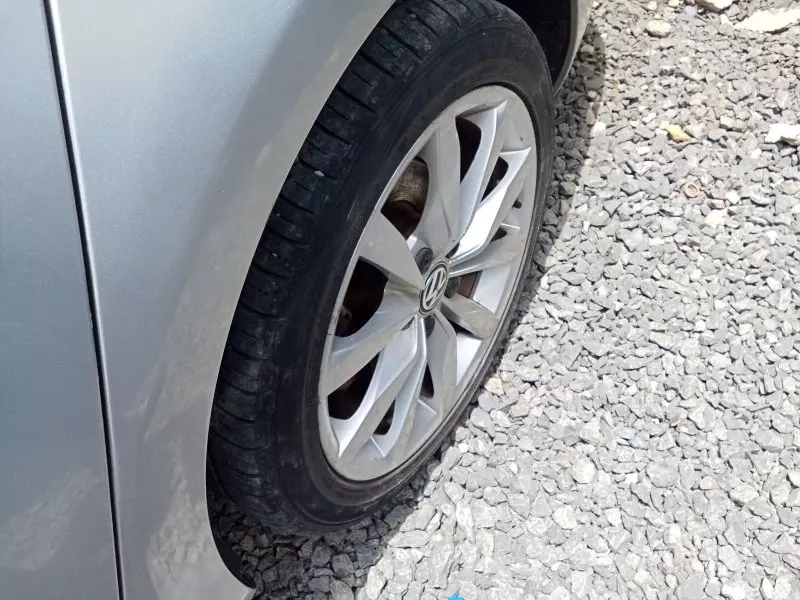 Volkswagen Golf   - 2014