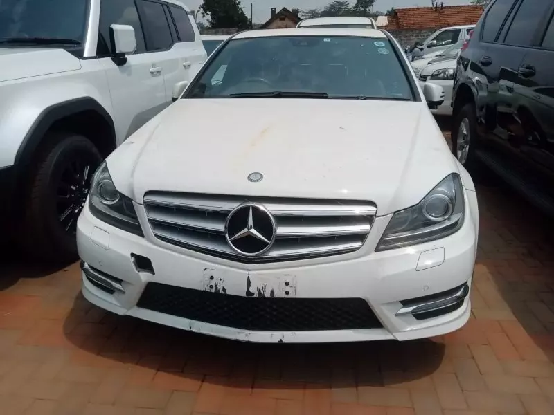 Mercedes-Benz C 180   - 2012