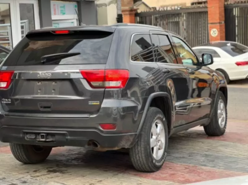 JEEP Laredo   - 2011