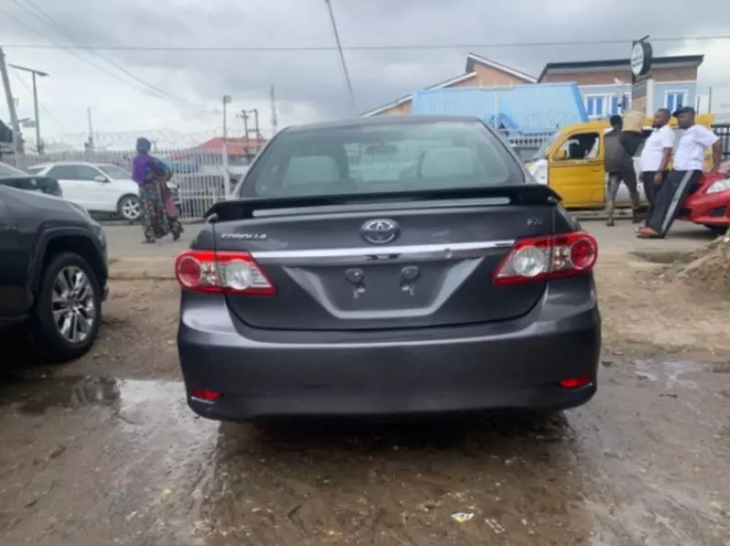 Toyota Corolla   - 2013