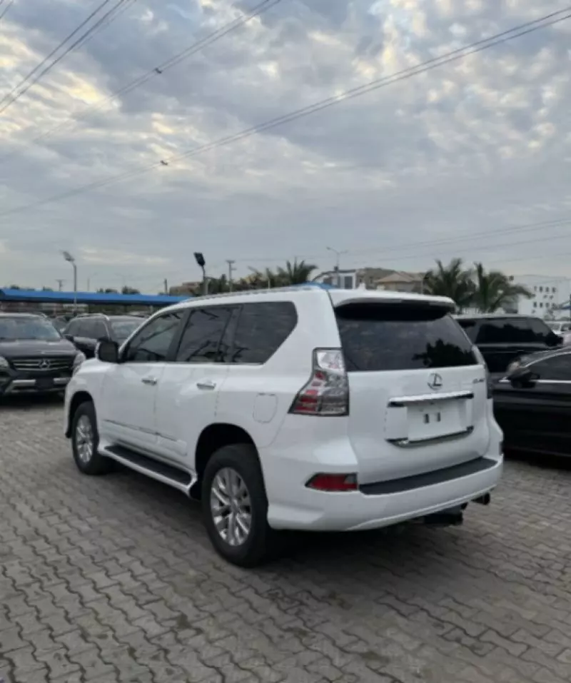 Lexus GX 460   - 2014