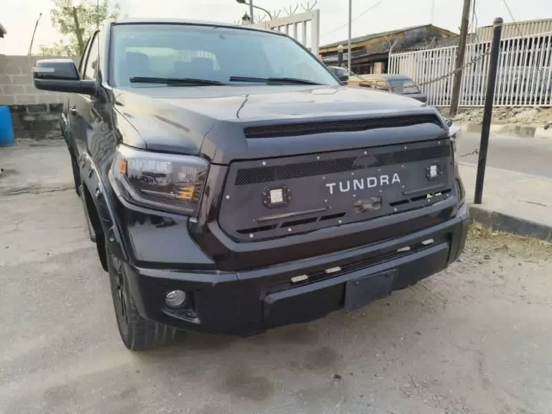 Toyota Tundra   - 2008