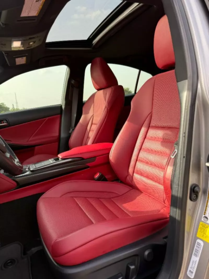 Lexus IS 350   - 2023