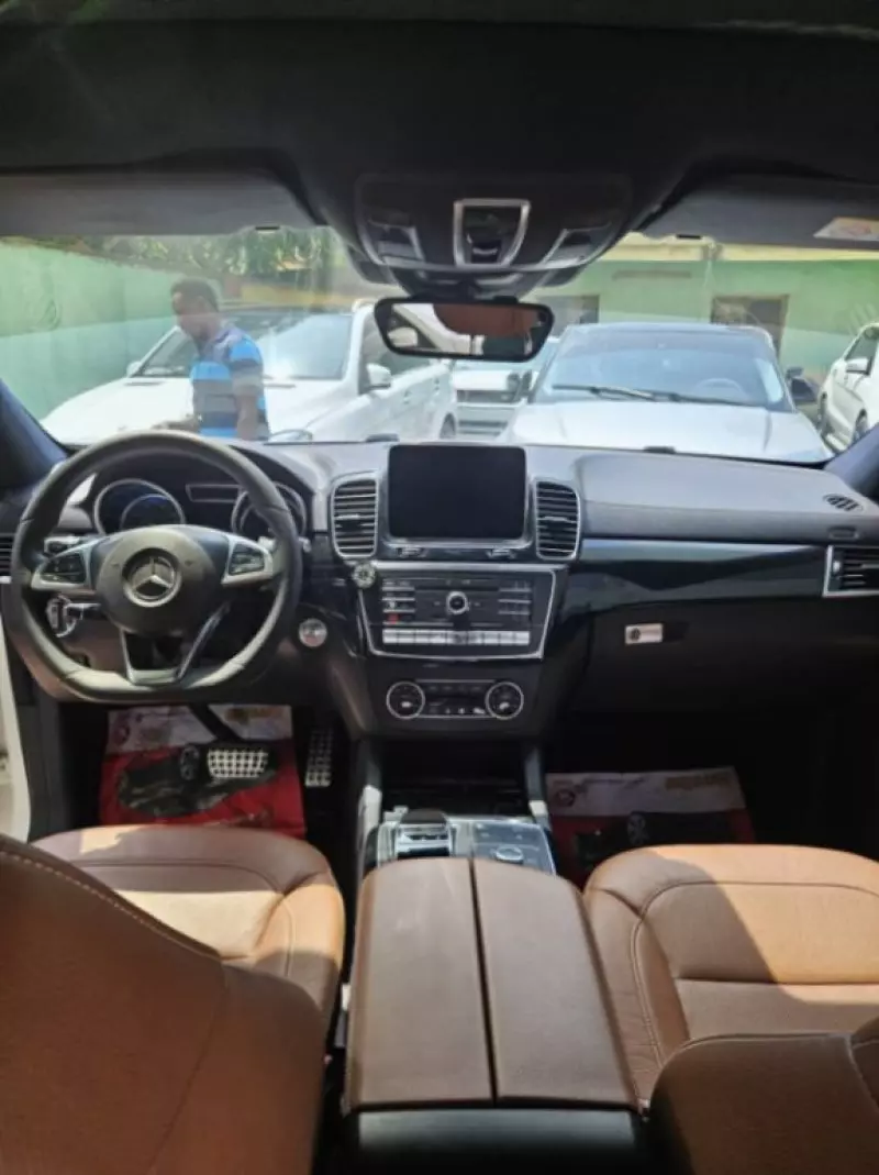 Mercedes-Benz GLE 43 AMG   - 2016