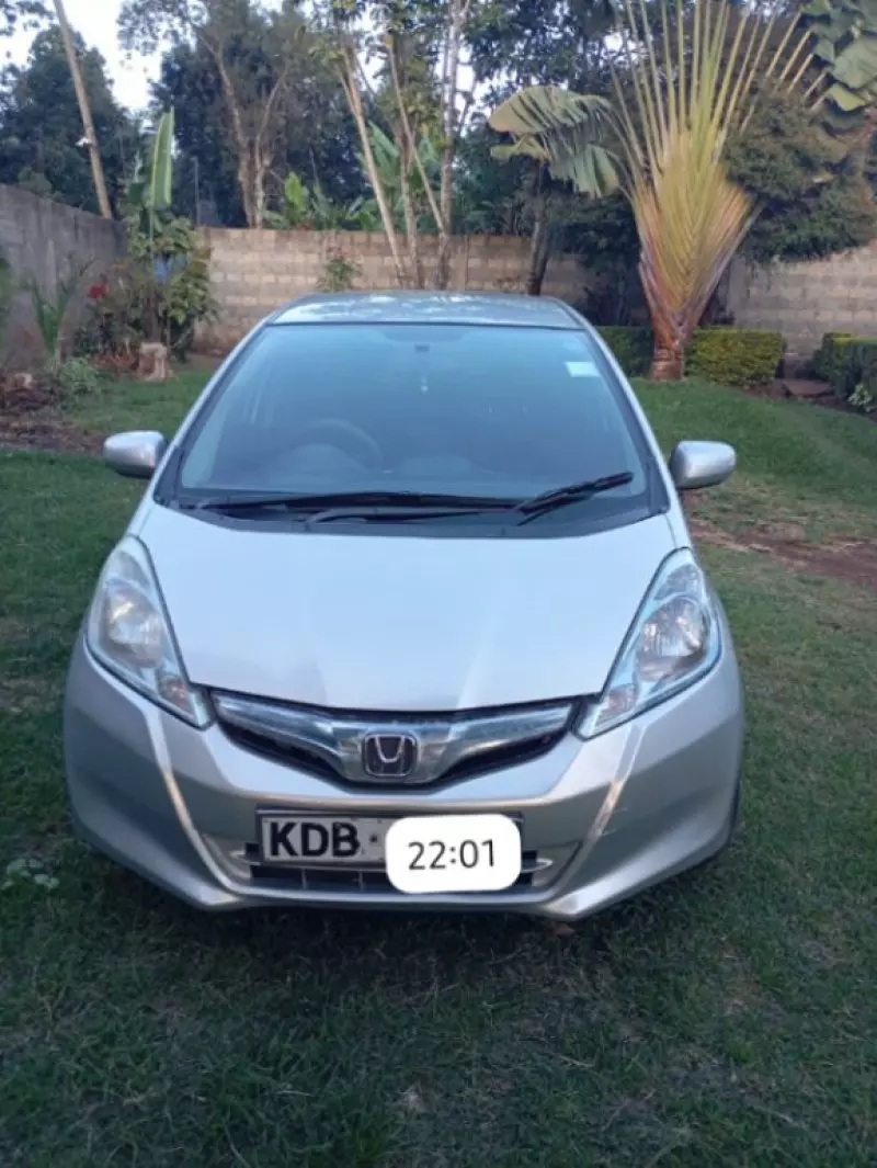 Honda Fit   - 2012