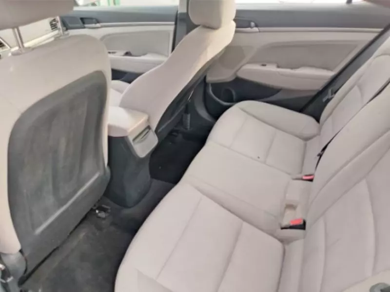 Hyundai Elantra   - 2018