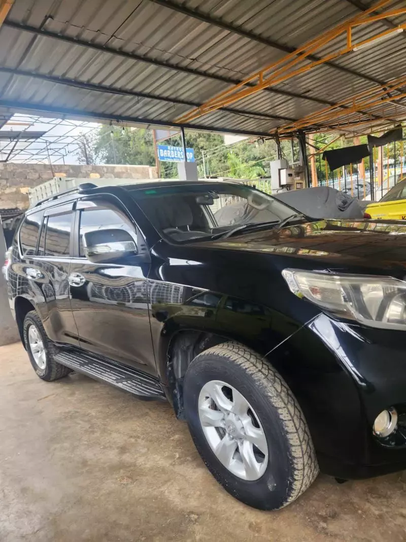 Toyota Prado   -