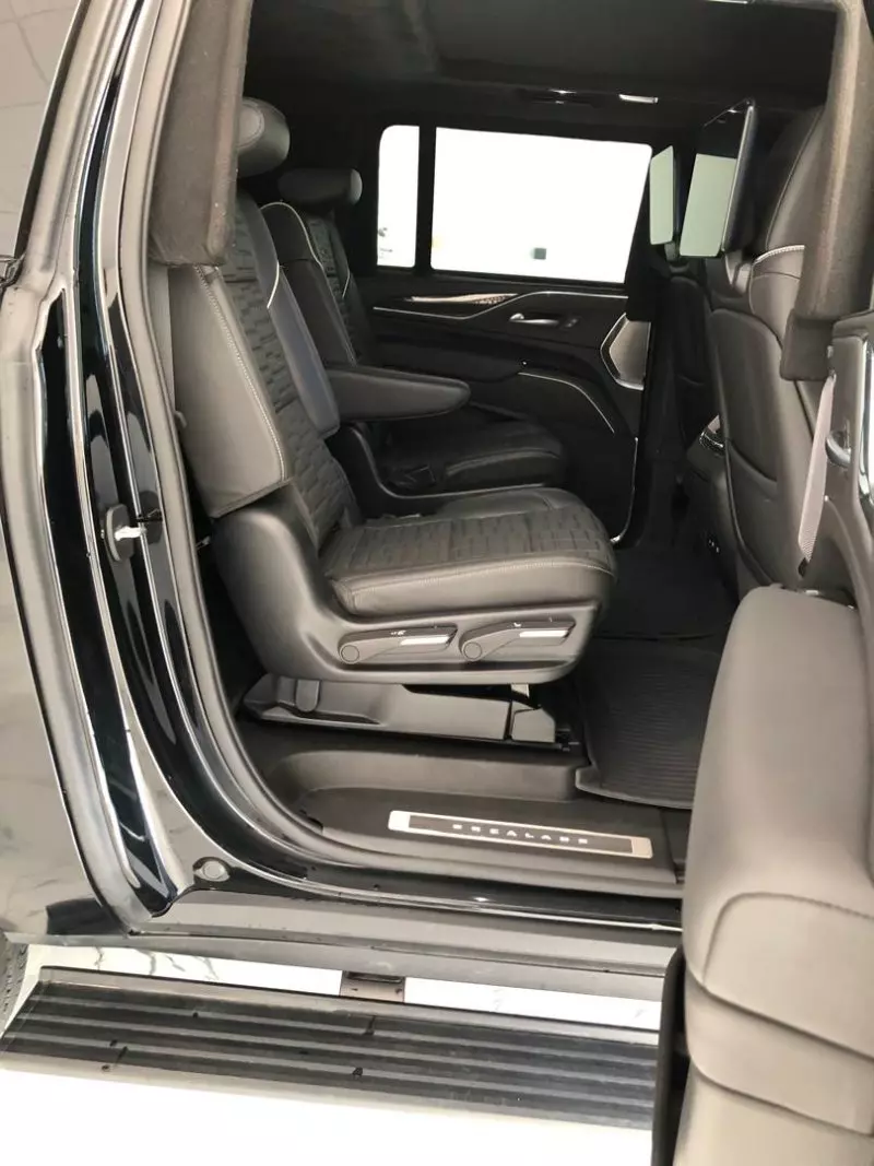 Cadillac Escalade   - 2023