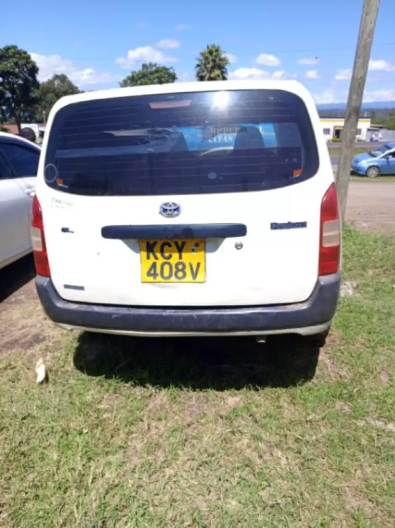 Toyota Probox    - 2011