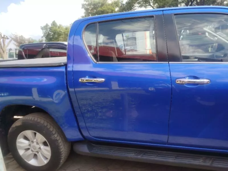 Toyota Hilux   - 2019